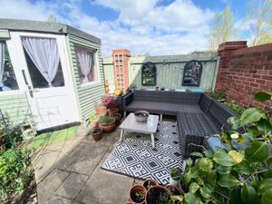 Seating Area- click for photo gallery